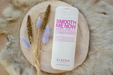Afbeelding in Gallery-weergave laden, Smooth Me Now Anti-Frizz Conditioner
